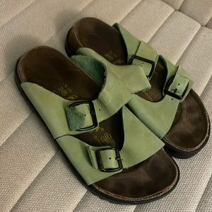 Betula by Birkenstock -Rare